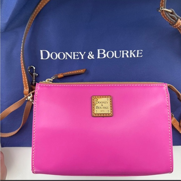 Dooney & Bourke Handbags - Dooney & Bourke Janine Pink Crossbody